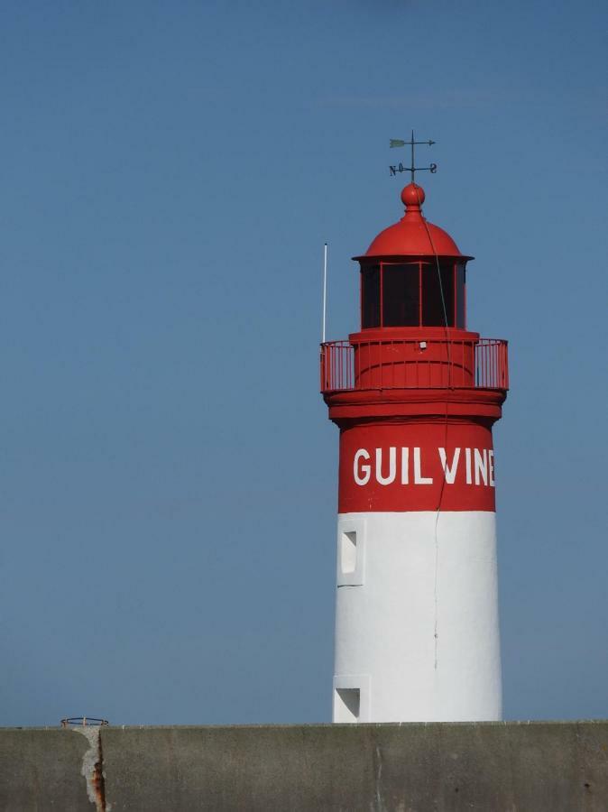 Au Bout Du Port Apartman Guilvinec Kültér fotó
